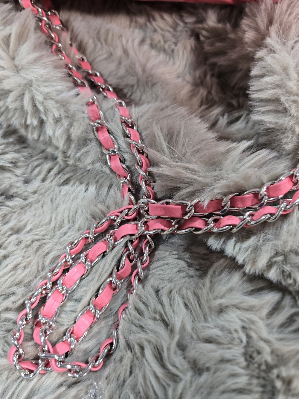 Classic Pink Quilted Double Flap Shoulder Bag - Gold Chain - NEW - Picture 5 of 6